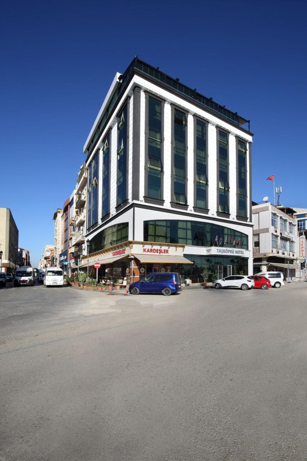 Adana Taskoeprue Hotel Exterior photo